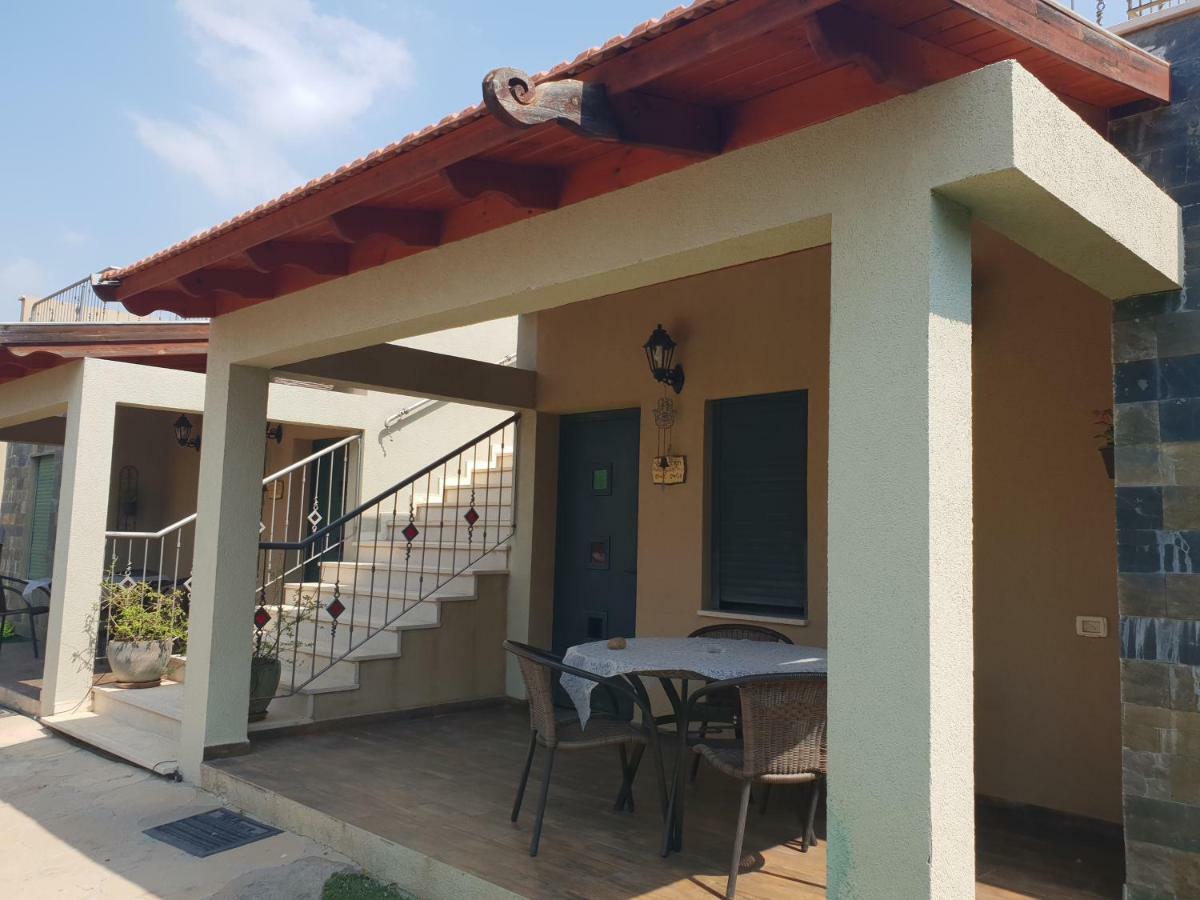 Tenebagolan Suites Zimmers Had Nes Exterior photo